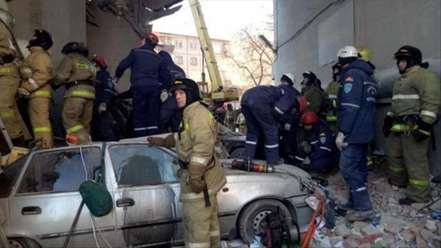 Russia: Gas explosion kills 2, injures 6