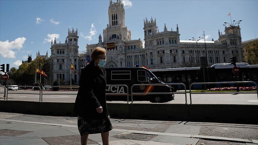 Spain records 809 more deaths, lowest figure this week