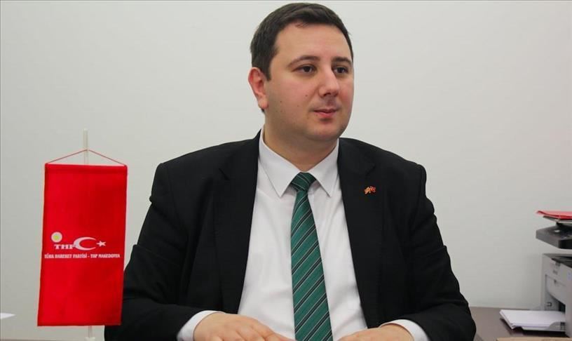Претседателот на Партијата за движење на Турците со честитки по повод 100-годишнината на АА