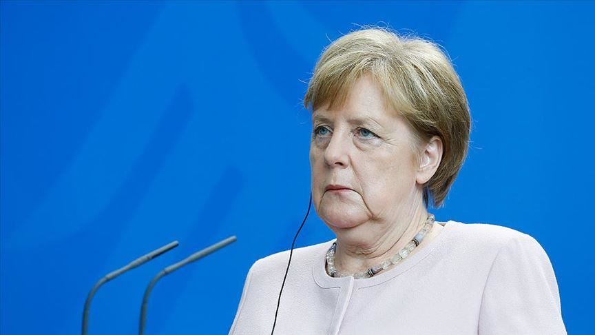 Merkel'e göre AB, kuruluşundan bu yana en büyük sınavla karşı karşıya