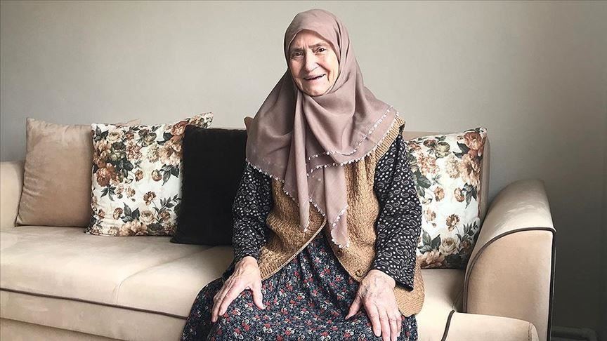 Mujer turca sobrevivió al coronavirus a los 86 años
