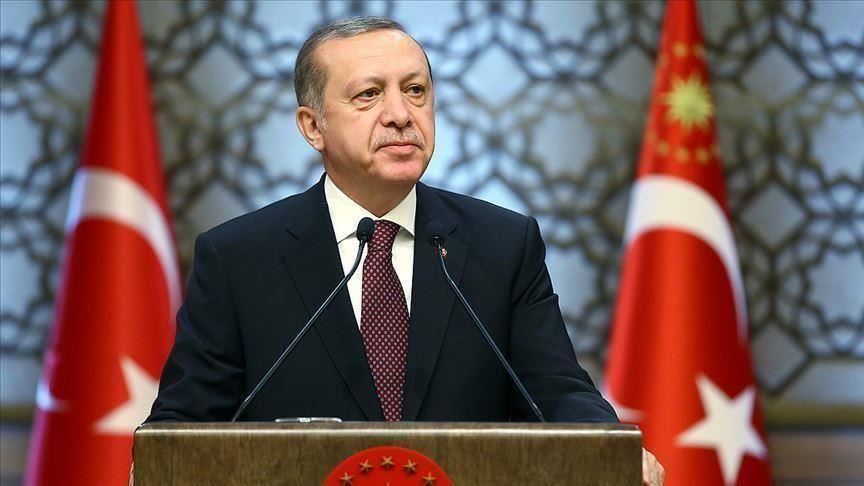 Le Président turc, Erdogan : "Nous menons une lutte nationale contre une pandémie mondiale."	