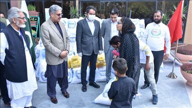 Turkish NGO distributes aid to needy in Pakistan