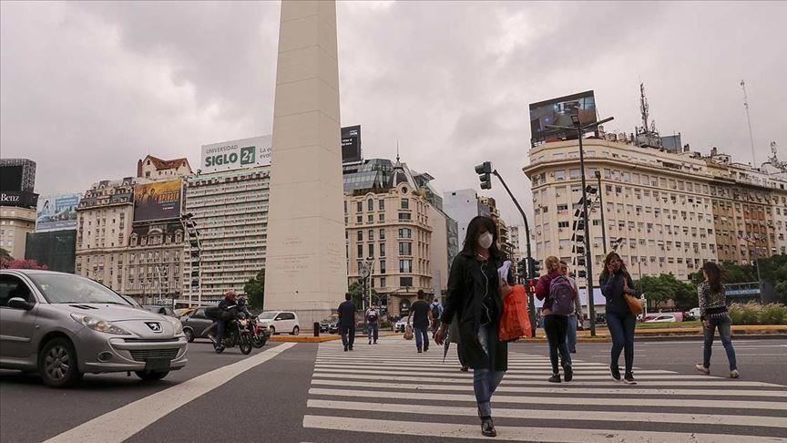 Argentina boosts health work force to 15,000 amid virus