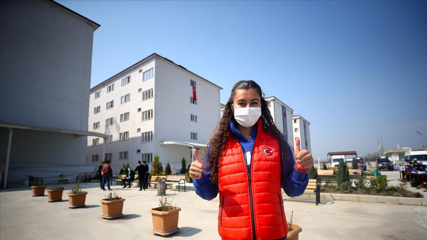 Karantina süresi dolan milli atlet Tuğba Güvenç'ten yetkililere teşekkür