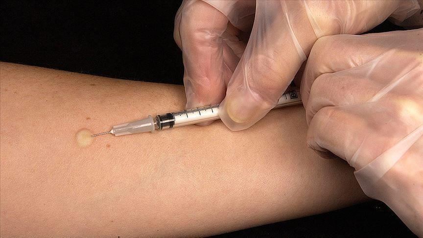 Italy-UK team hopes to have COVID-19 vaccine in Sept