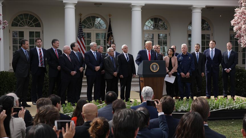 La Casa Blanca niega que Trump quiera destituir a Fauci 
