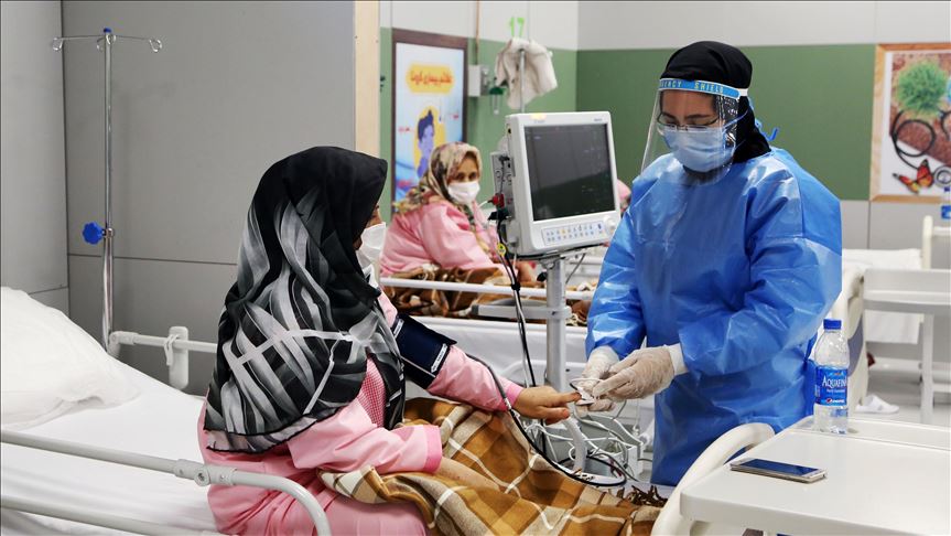 Ministro de Salud iraní: Jugamos ajedrez con el coronavirus 