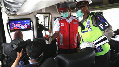 Jika mobilitas masyarakat tetap tinggi, apakah pembatasan sosial bisa efektif?