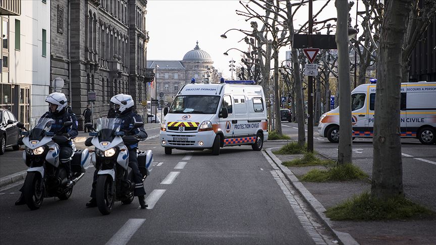 Fransa'da Kovid-19 nedeniyle ölenlerin sayısı 18 bine yaklaştı
