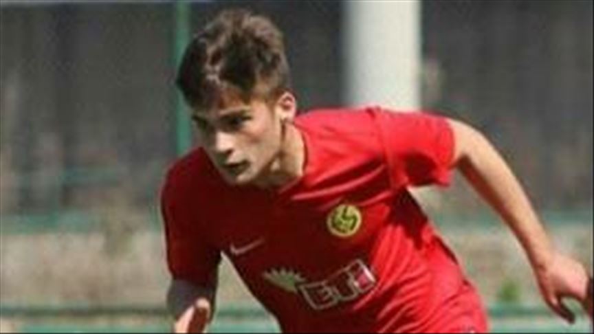 Turkish football player dies in car accident
