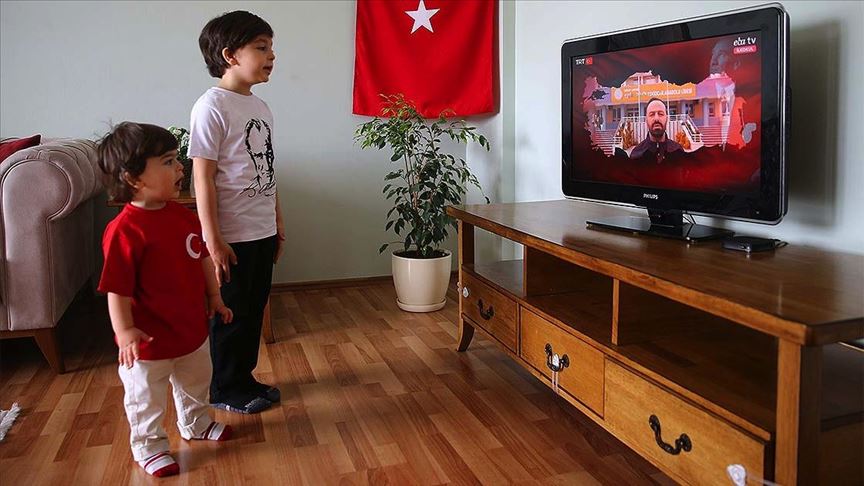 Cocuklarin Bayram Coskusu Trt Eba Ya Tasindi