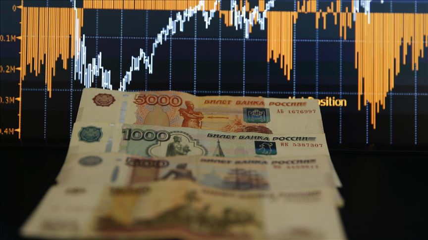 Russian C.Bank backs ruble with record high FX sale