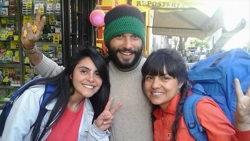 Viajera chilena fallece en Ecuador y es enterrada, por error, como víctima de COVID-19