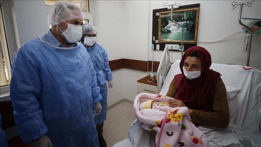 Beating coronavirus, Turkish woman births healthy baby