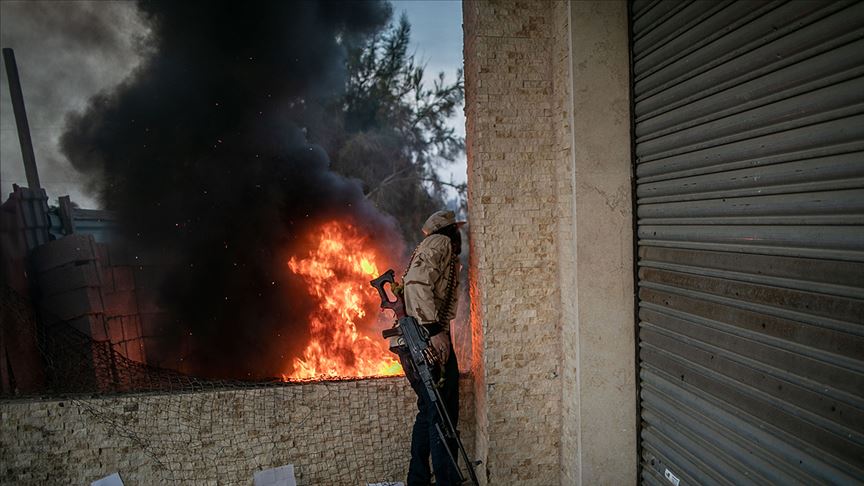 Libya'da hükümet güçlerinden Hafter milislerine yakıt ikmaline hava harekatı