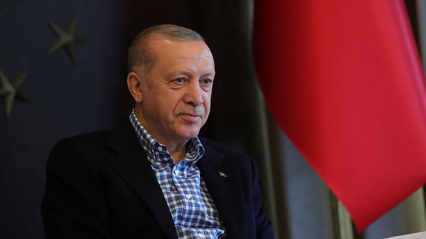 Erdogan s'est entretenu au téléphone avec la fille de Emrullah Gülüşken