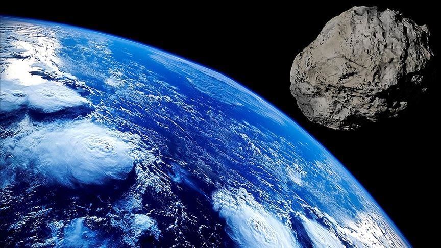 Asteroîdê girs dê nêzî dinyayê ra derbas bibe
