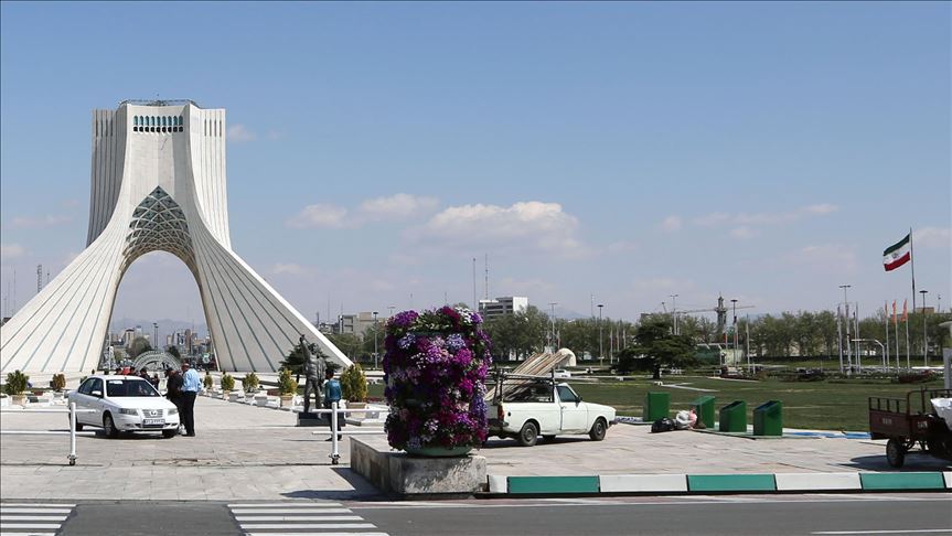 روند و موانع توسعه در ایران معاصر