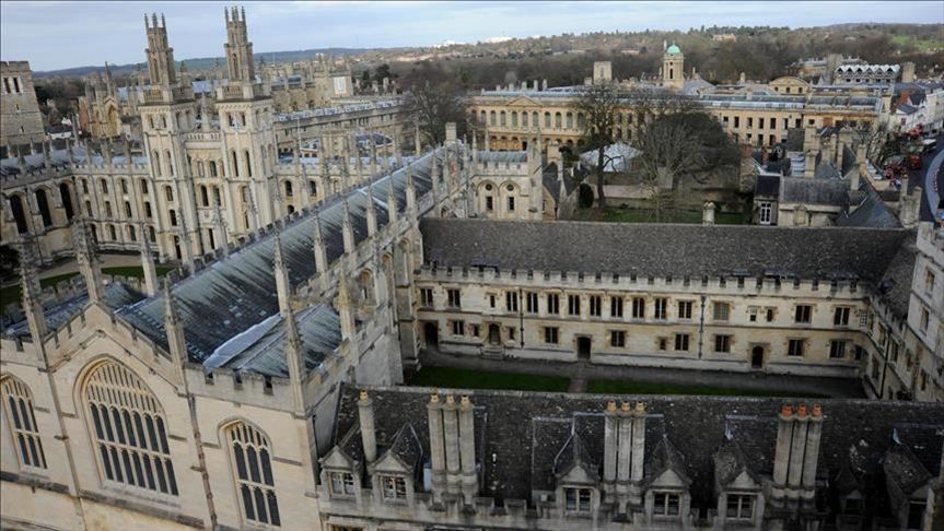 Universidad de Oxford se une a gigante farmacéutico británico para desarrollar vacuna contra la COVID-19 