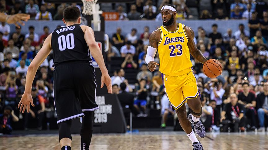 LeBron James NBA'de sezonun tamamlanmasını istiyor