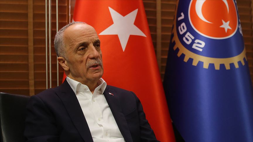 Türk-İş Genel Başkanı Atalay: Bu yıl 1 Mayıs'ı tüm sağlık çalışanlarına atfediyoruz