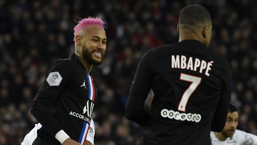 باريس سان جيرمان يتوج بطلاً للدوري بعد قرار إنهاء الموسم 
