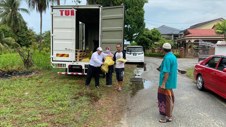 MÜSİAD, Malezya'da ihtiyaç sahibi ailelere erzak dağıttı