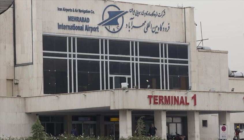 انجام تست کرونا از مسافران کشورهای پرخطر در فرودگاه تهران