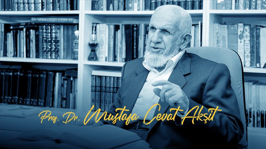 İlahiyatçı Prof. Dr. Akşit: Peygamber Efendimizin sünnetine yapıştığımız için Allah sırtımızı yere getirmiyor