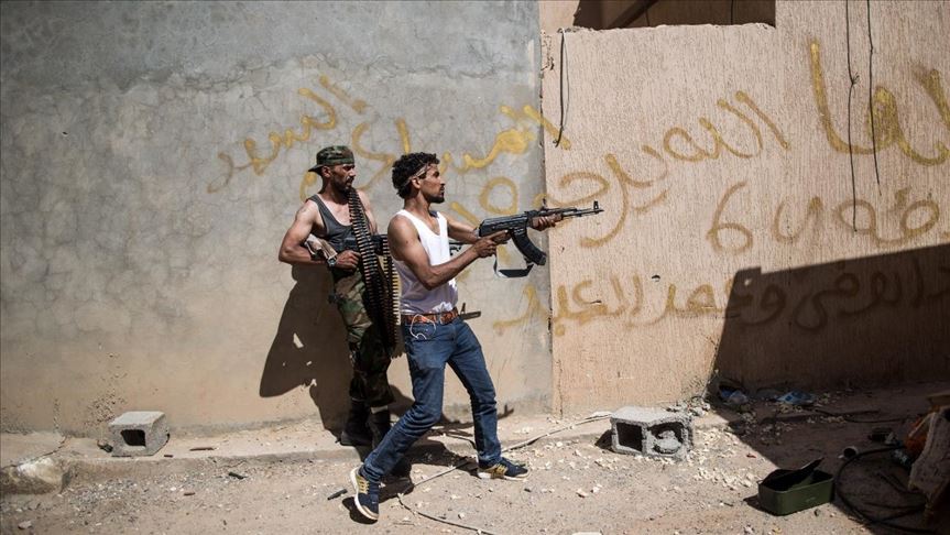 Emiratos Árabes Unidos desesperado por reclutar más mercenarios para Haftar