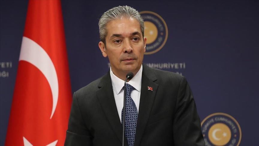ترکیه ایجاد مزاحمت برای بالگرد حامل وزیر دفاع یونان را تکذیب کرد