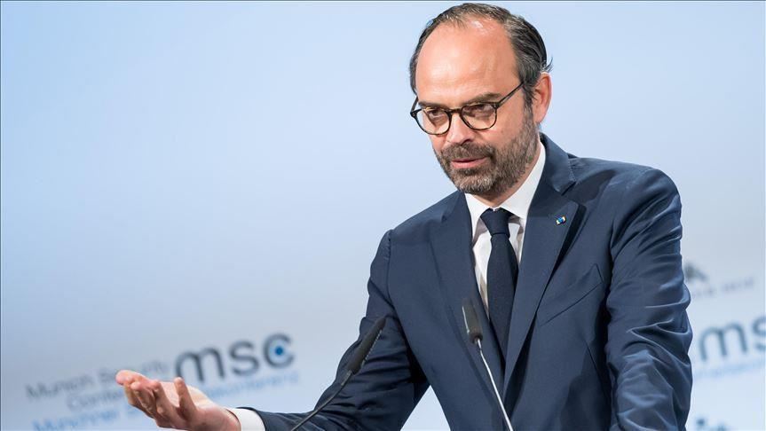 France Covid 19 Edouard Philippe Annonce Une Aide De 200