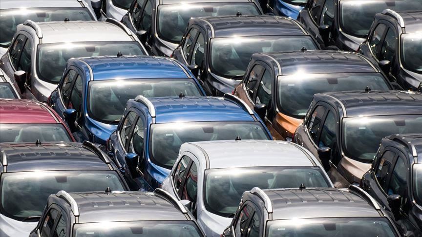 Shitja e automobilave në Britani të Madhe në nivel më të ulët në 74 vitet e fundit