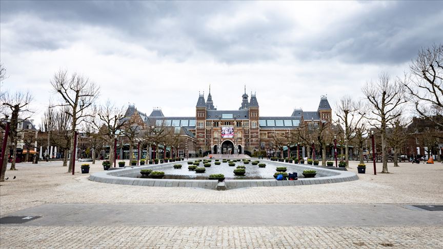 Hollanda'da Kovid-19 önlemleri aşamalı gevşetilecek