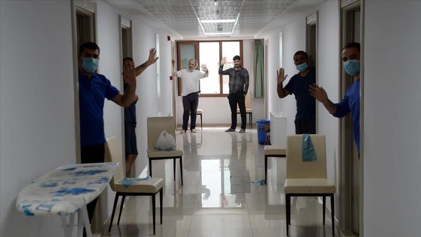 Quarantined Turkish returnees from abroad praise Turkey