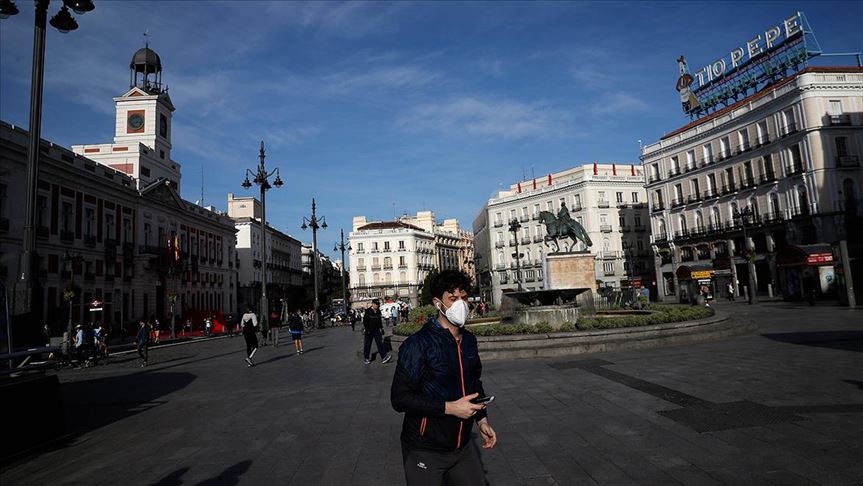 España reporta más de 26 mil muertes por COVID-19 mientras se busca  levantar las restricciones