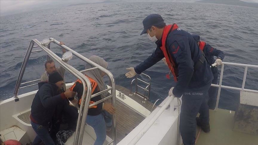 Turkish coast guard rescues 26 asylum seekers in Aegean