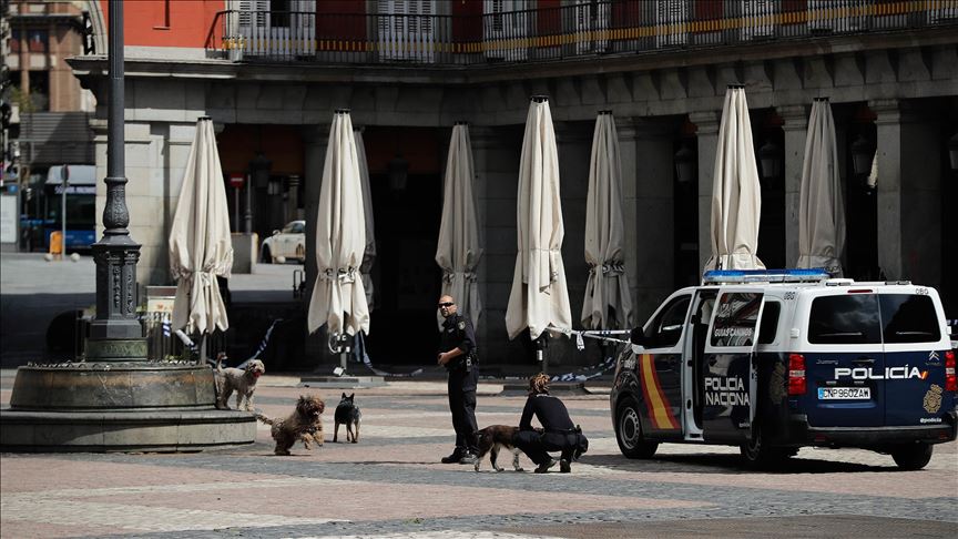 Spain extends state of emergency over virus to May 24