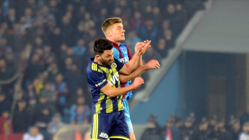 Fenerbahçeli futbolcu Tolgay Arslan: İnşallah sezonu kupayla bitiririz