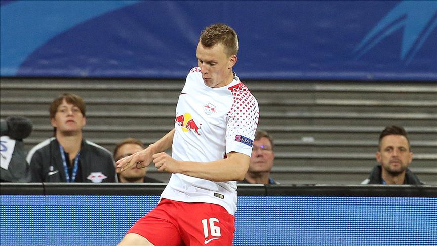 RB Leipzig extends deal with Lukas Klostermann