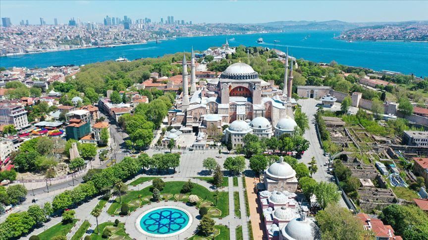 Istanbul, an example in fight against COVID-19