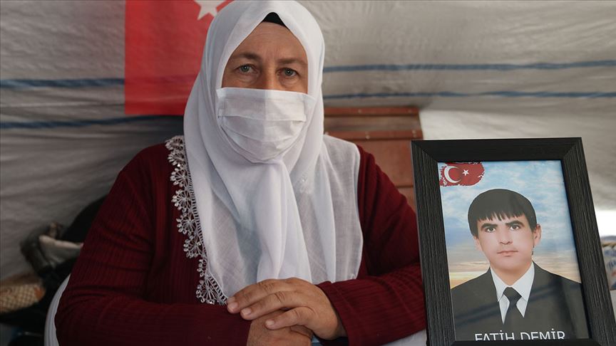 Diyarbakır annelerinden Sevdet Demir: Oğlum gelene kadar mücadeleye devam edeceğim