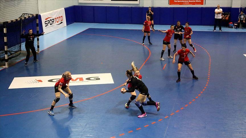 Turkey ends handball season over virus