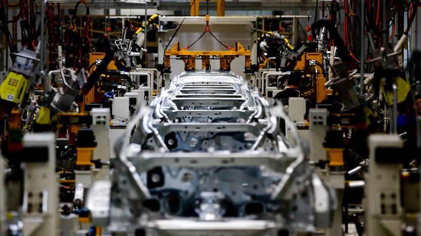 Авторынок России рухнул в апреле на 72,4%