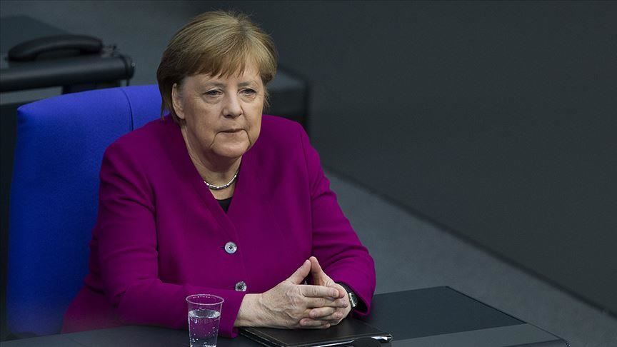 Merkel accuses Russia of cyberattack on her office 