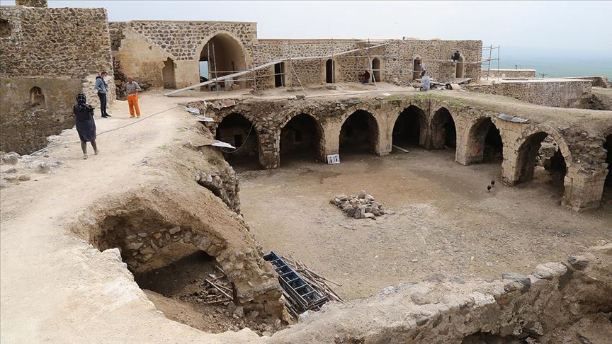 Batman'daki 1600 yıllık Mor Kuryakus Manastırı turizme kazandırılıyor 