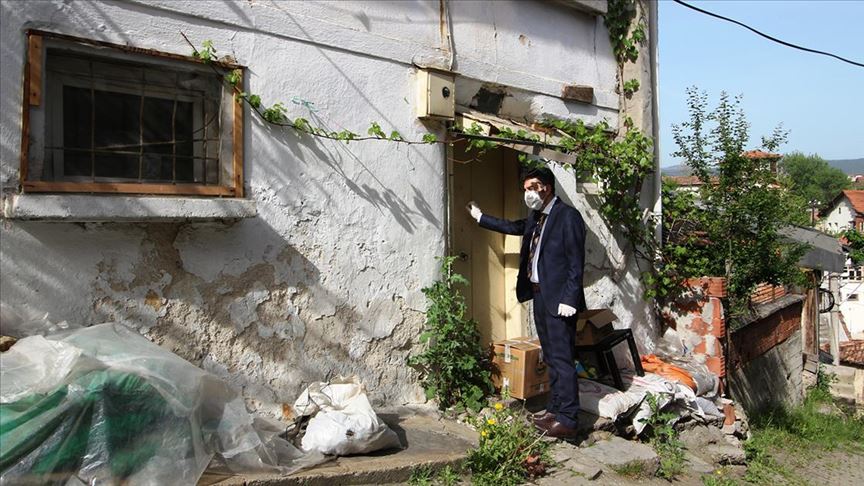 Kastamonu Vakıflar Bölge Müdürlüğü her ay 2 bin 800 kişiye yardım kolisi ulaştırıyor