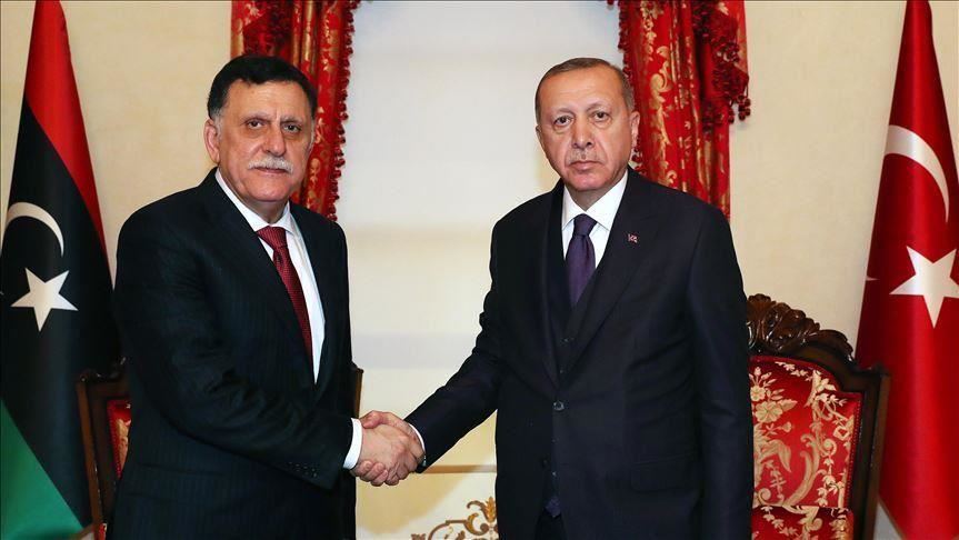 أردوغان والسراج يبحثان خطوات تنفيذ مذكرتي التفاهم بين البلدين 