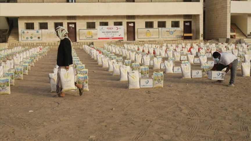 ترکیه میان خانواده های نیازمند یمنی 2 هزار بسته‌ مواد غذایی توزیع کرد